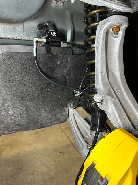 2009-15 CTSv2 Dual Line Lock Kit w/ Brackets